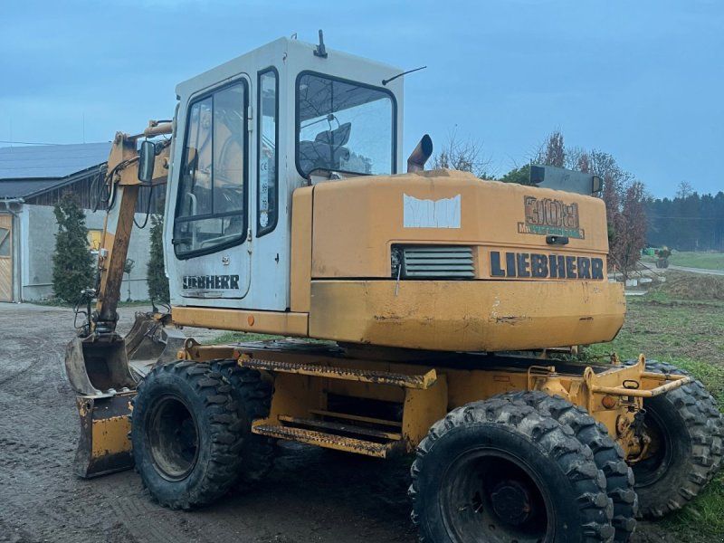 Liebherr A 308
