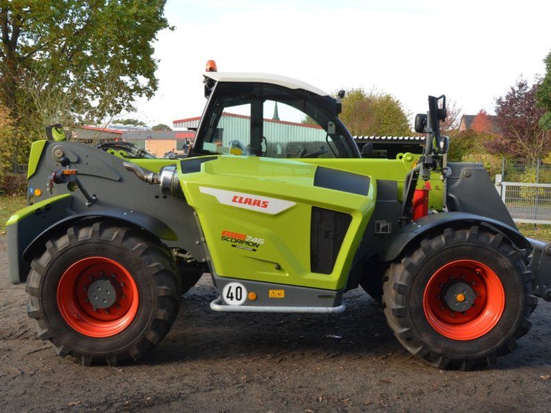 Claas SCORPION 746 VARIPOWER Gener