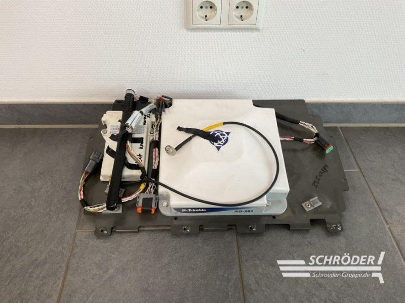 Trimble AG 382 | TRIMPLE AG 382 | RTK | FENDT