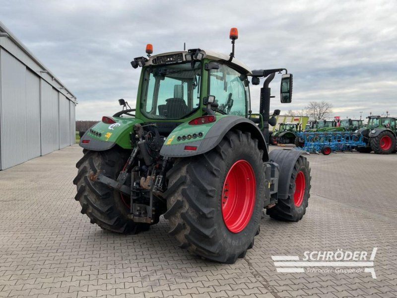Fendt 724 VARIO S4 PROFI PLUS