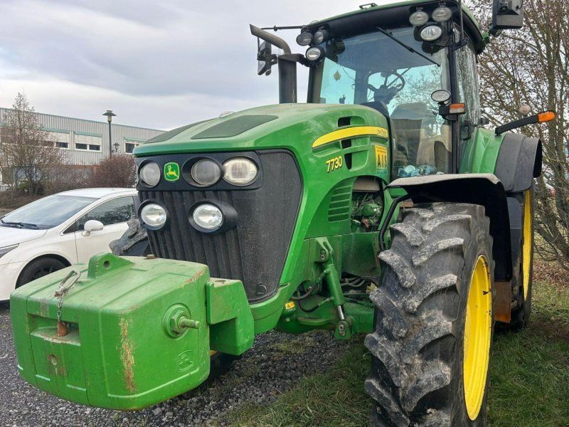John Deere 7730