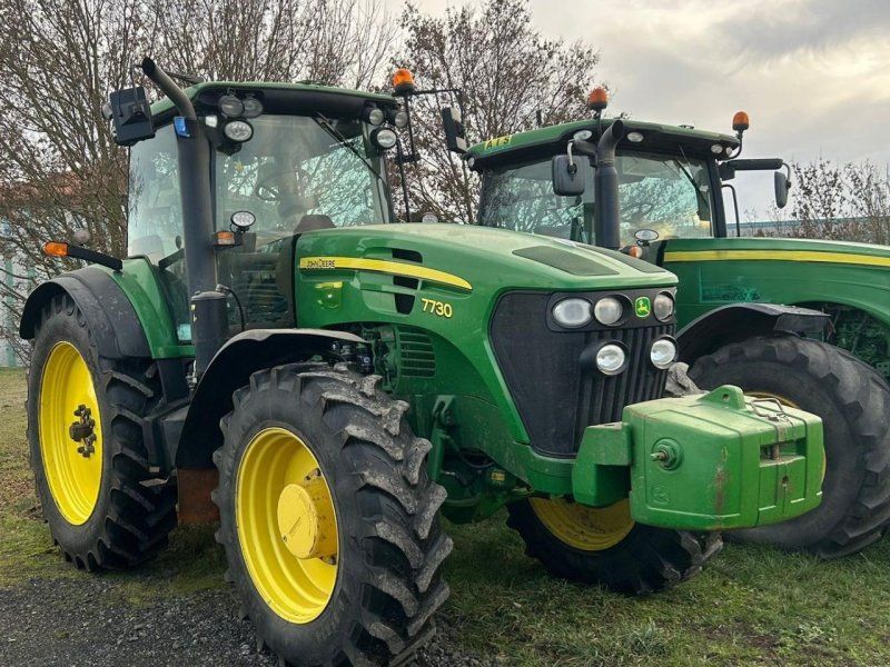 John Deere 7730