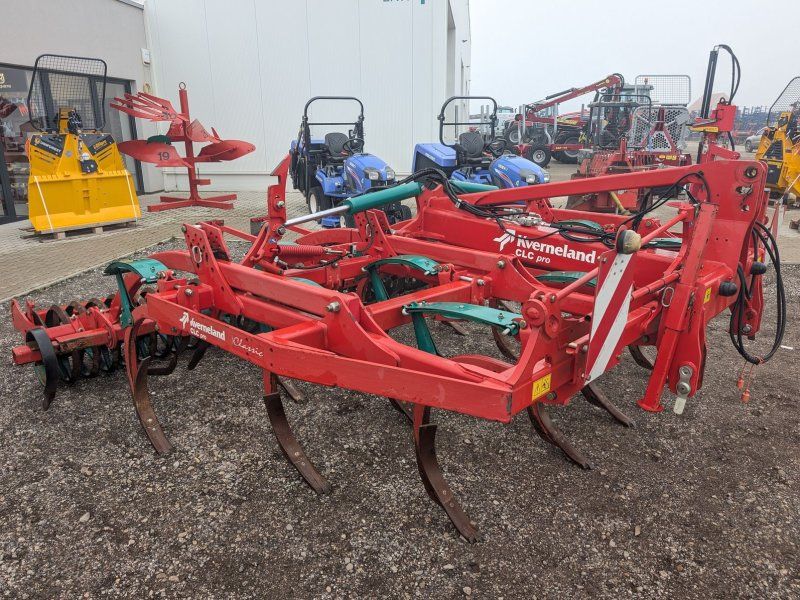 Kverneland CLC Proclassic- 400 Blattfedersteinsicherung