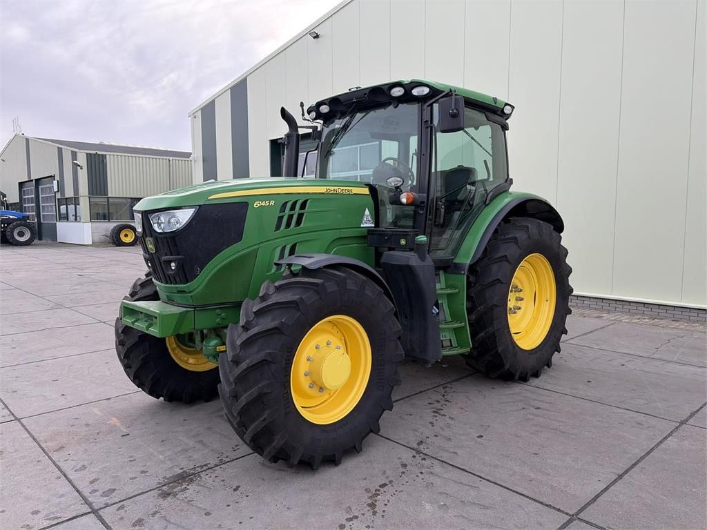John Deere 6145R