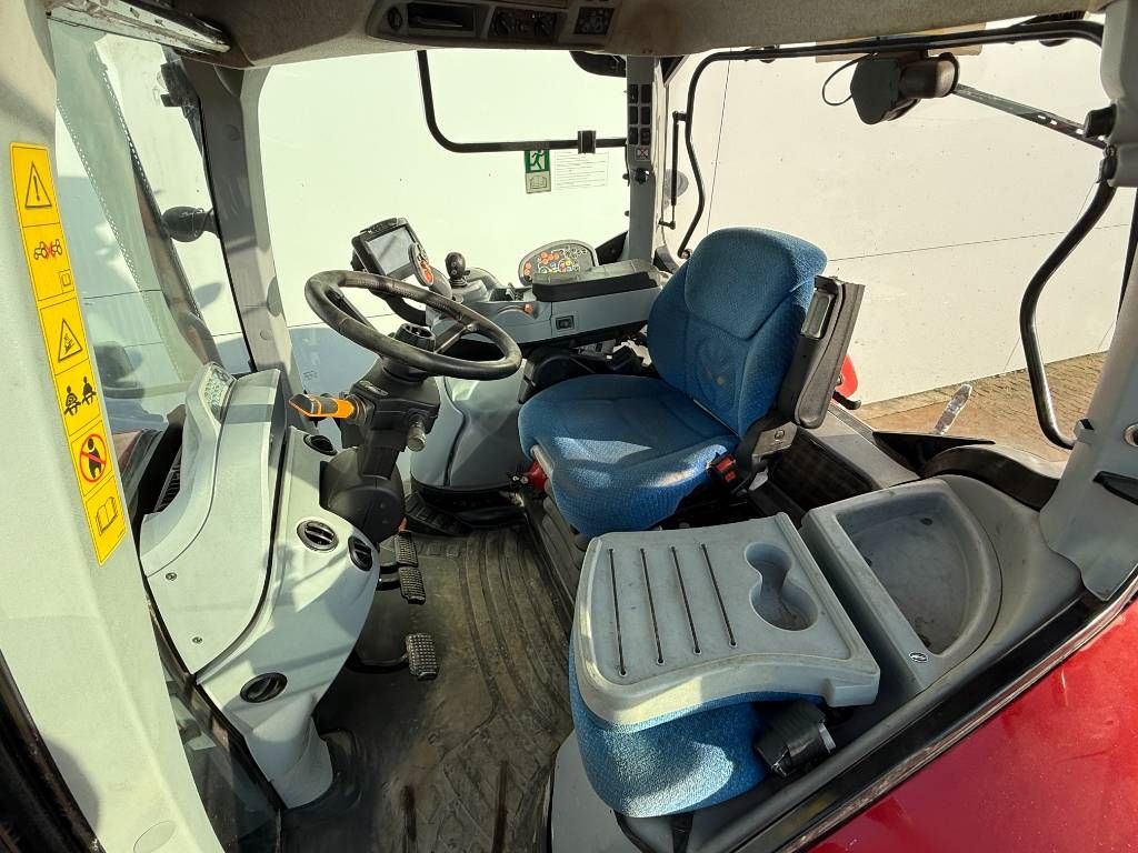 New Holland T7.270 - 4 Hydraulics / Good Working Condition