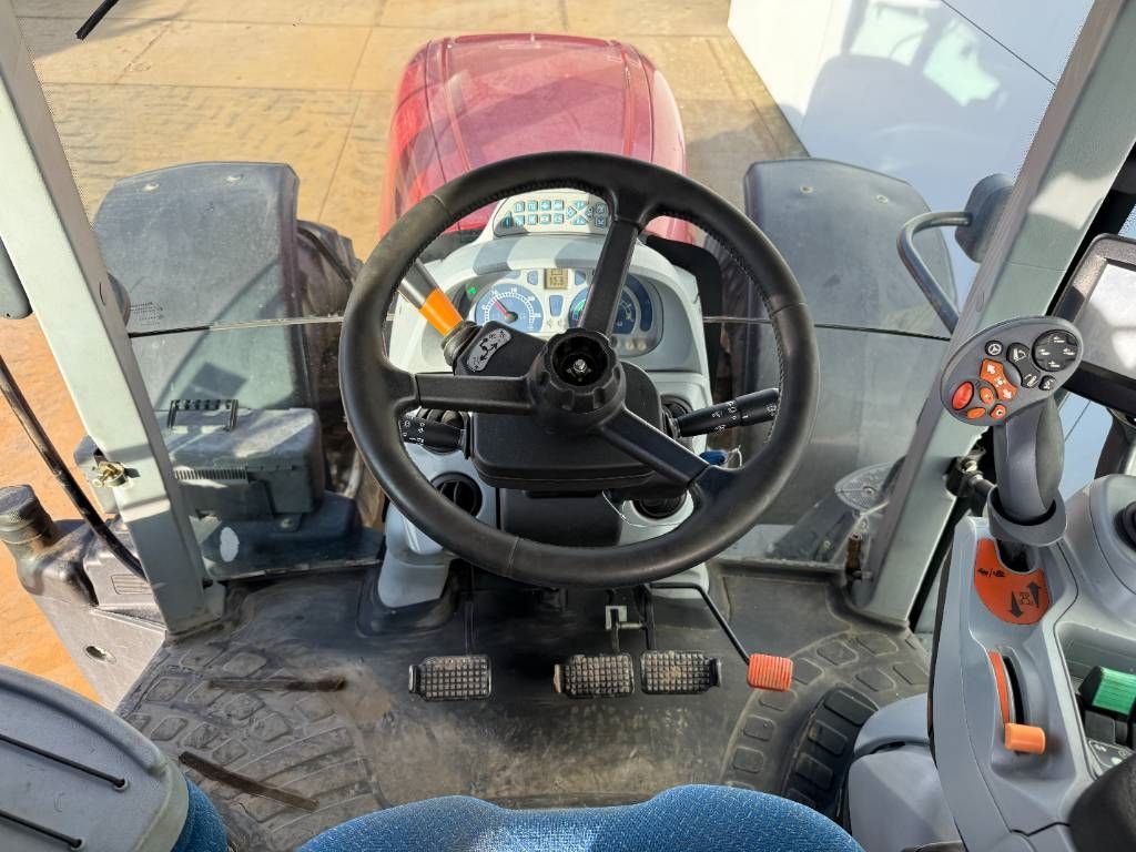 New Holland T7.270 - 4 Hydraulics / Good Working Condition