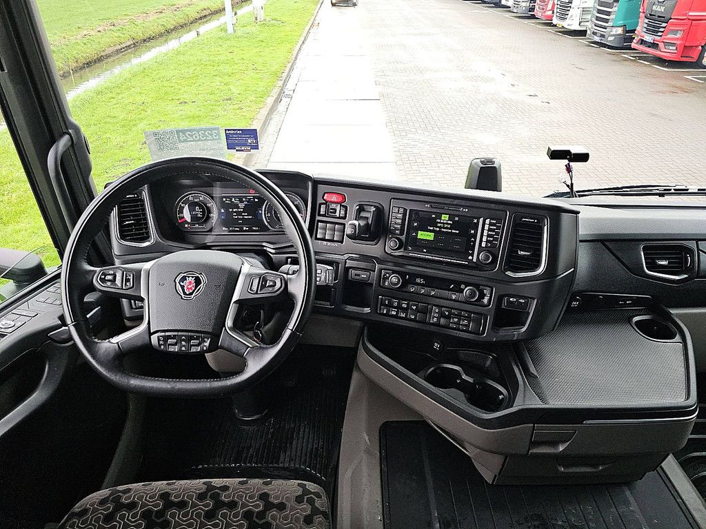 SCANIA R460