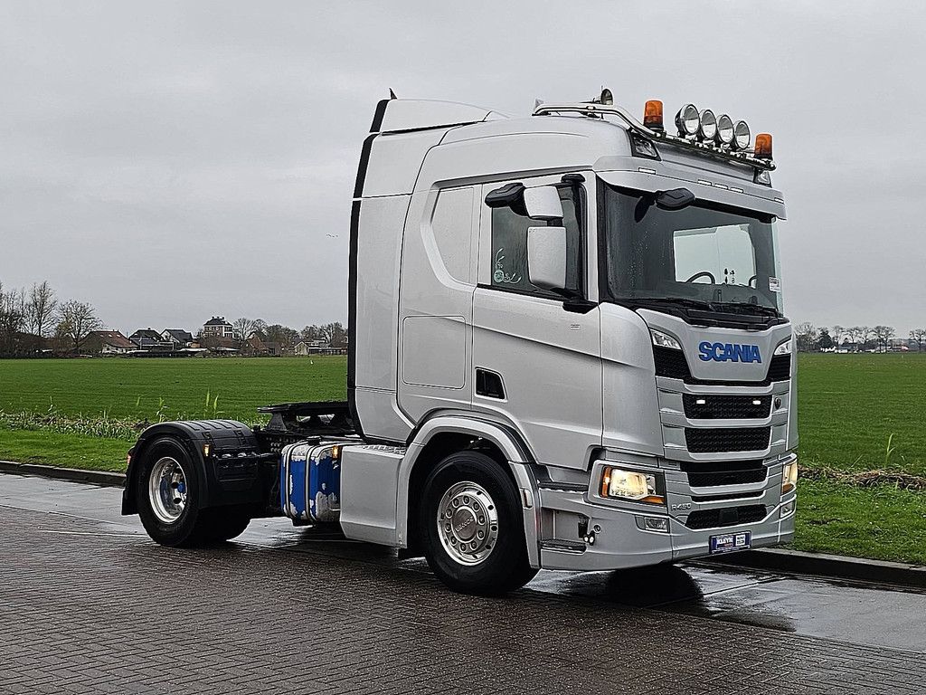SCANIA R450
