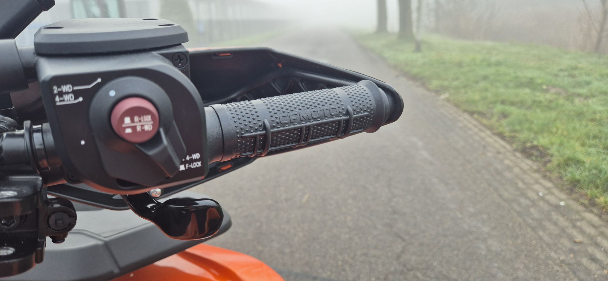 Cf-moto cforce 520L stuurbekrachtiging autokenteken