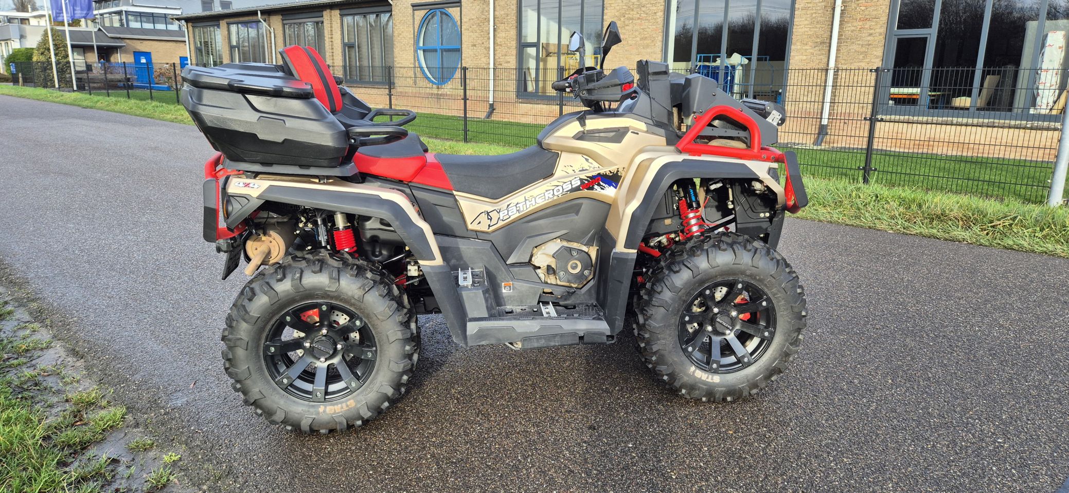 Aodes Pathcross 1000L T kenteken mudversie kanon in het terrein