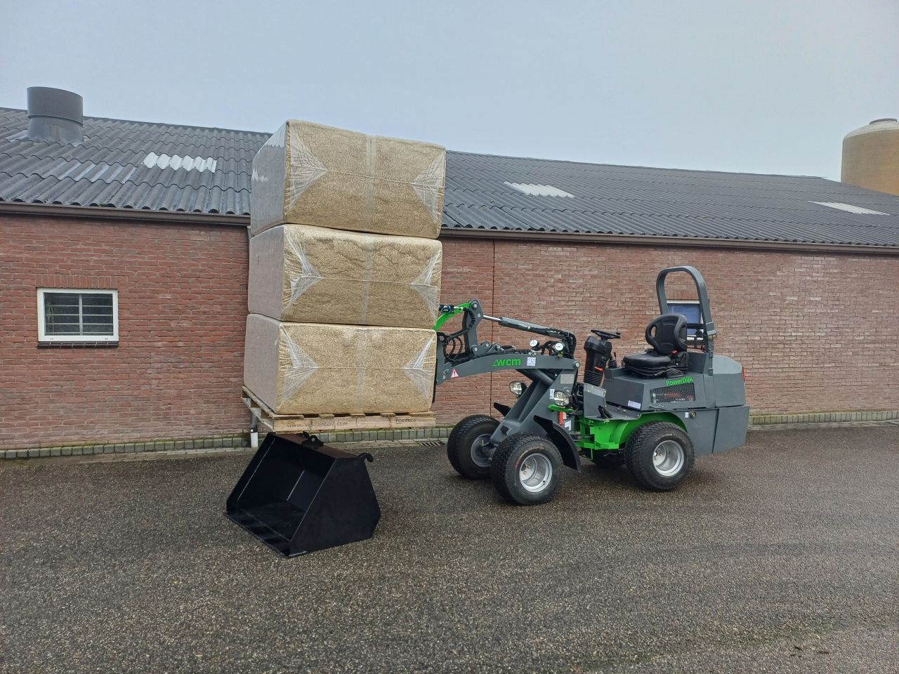 Minishovel WCM -L1812 Kubota diesel