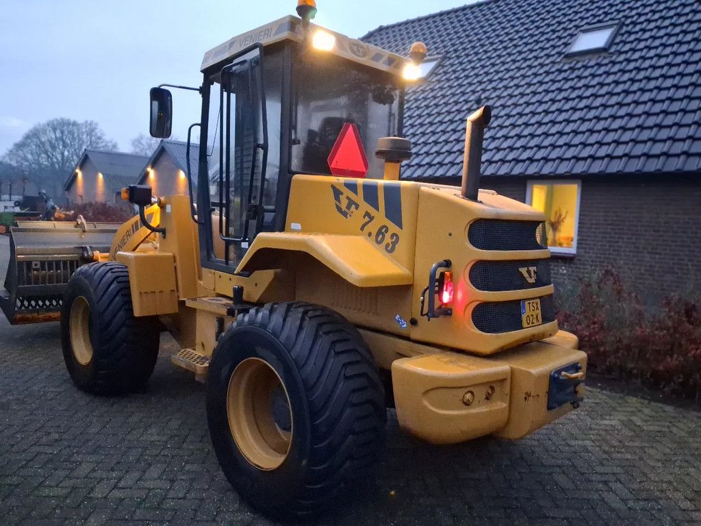 Venieri VF 7.63 shovel met lepels puinbak bak 35km