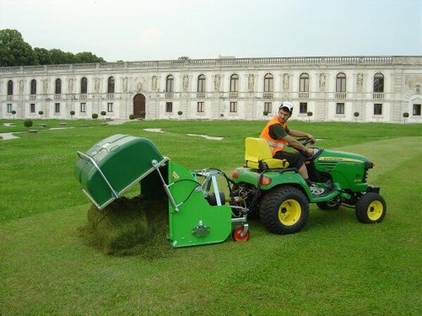 PERUZZO klepelmaaier met opvang (type Koala 1200, 120 cm.)