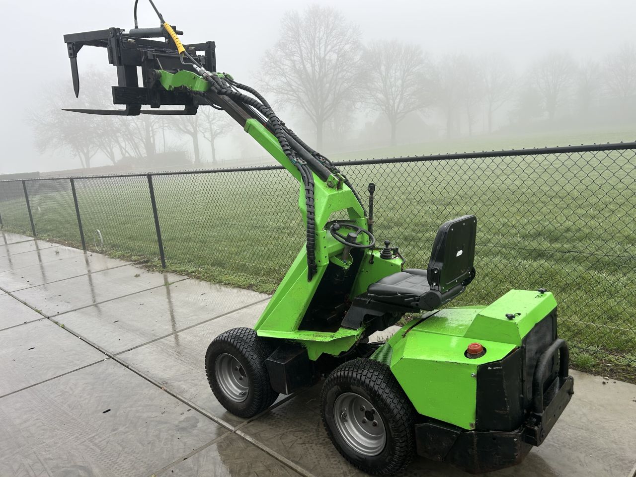 Avant multi shovel (MARGE)