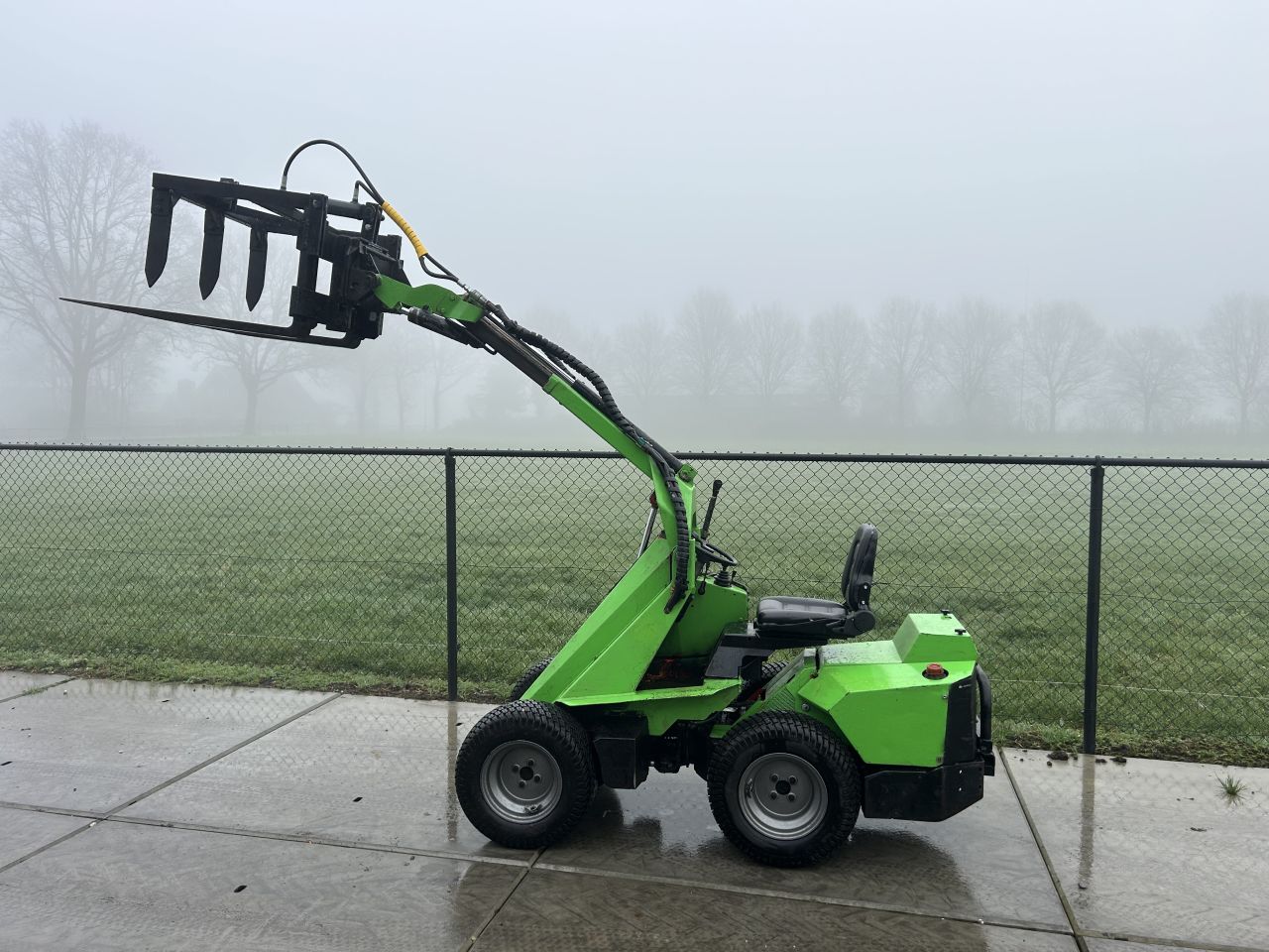 Avant multi shovel (MARGE)