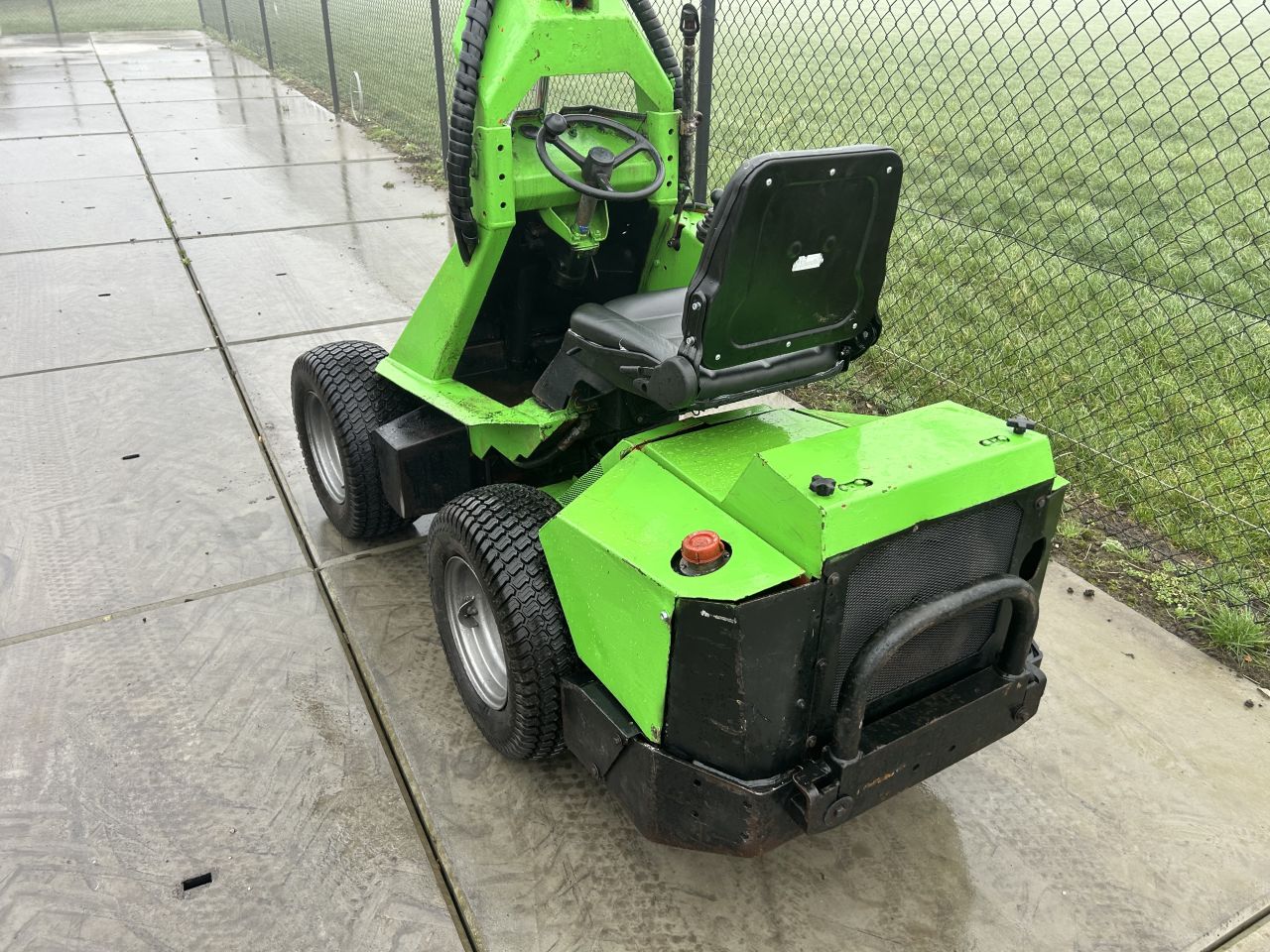 Avant multi shovel (MARGE)