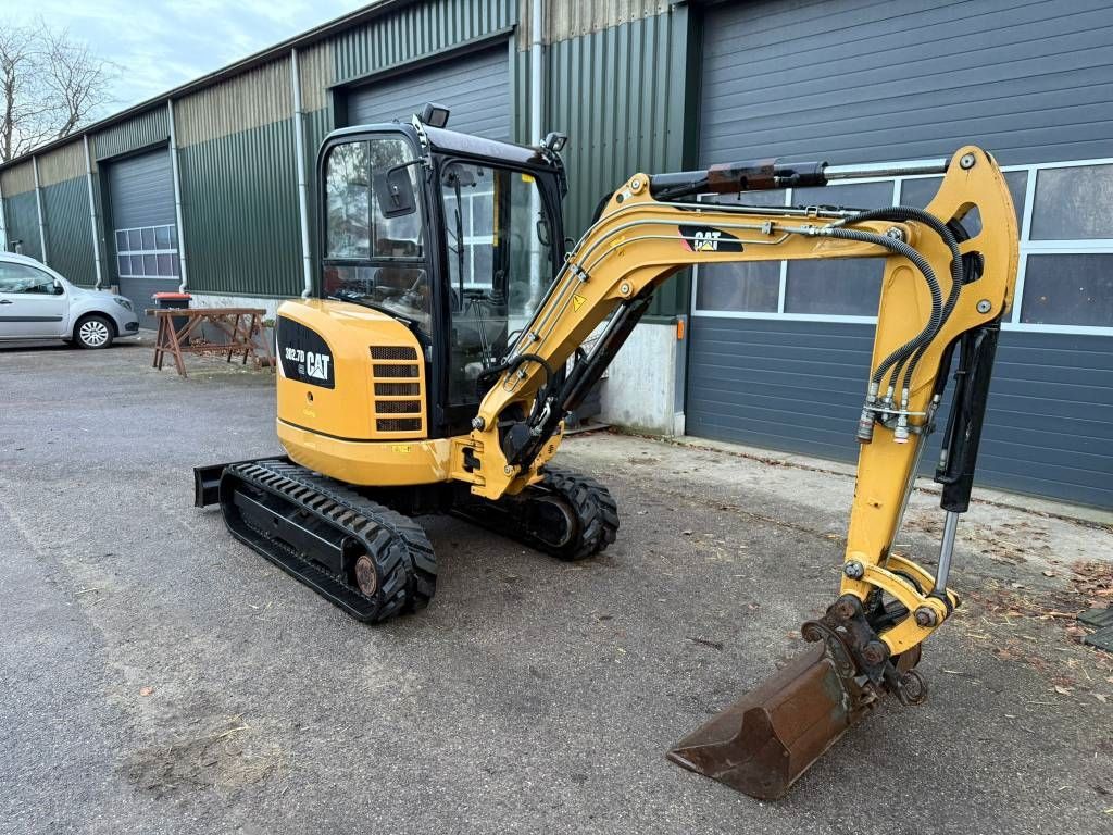 CAT 302.7 D CR
