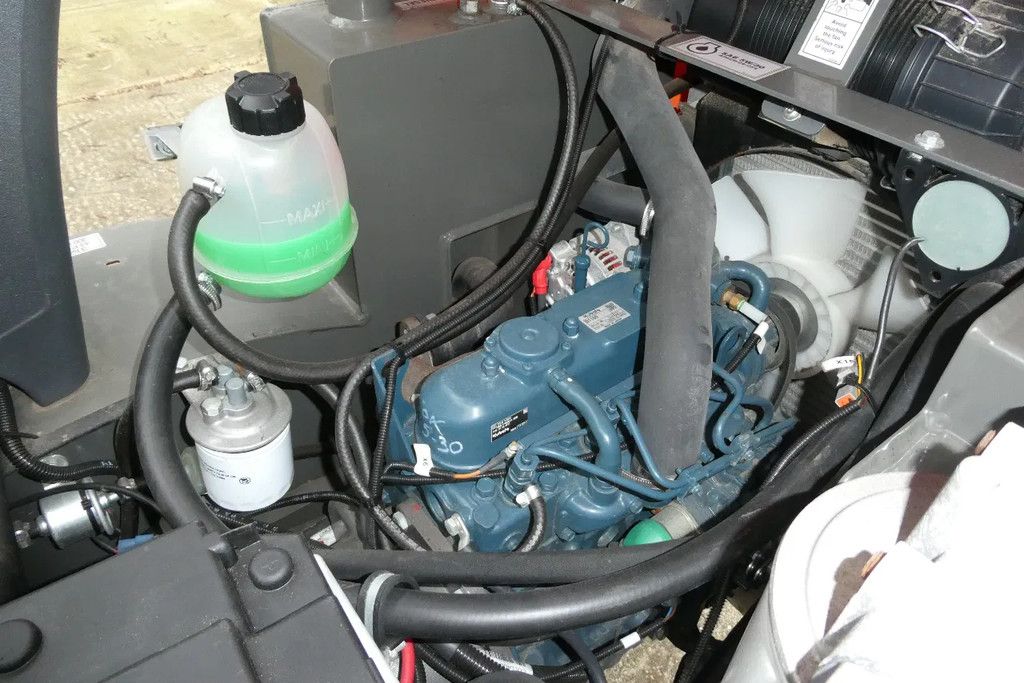 Ausa D120AHA hoogkiepdumper