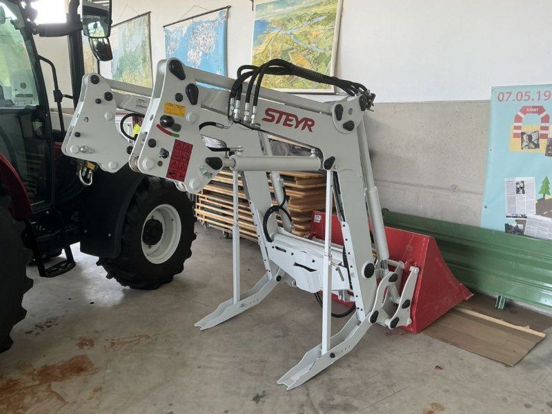 Steyr 4065 Kompakt S (Stage V)