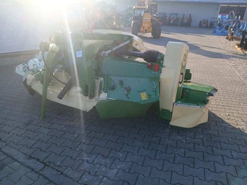 Krone EasyCut F320 CV gezogen