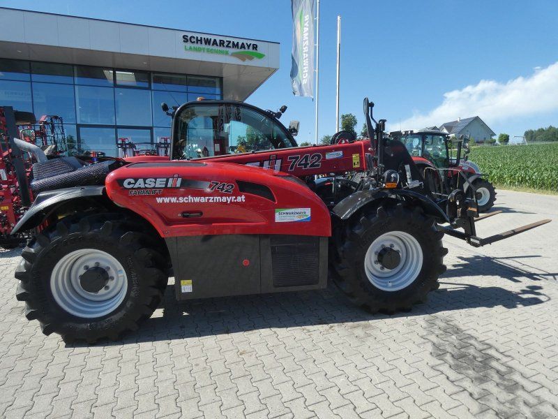 Case IH Farmlift 742