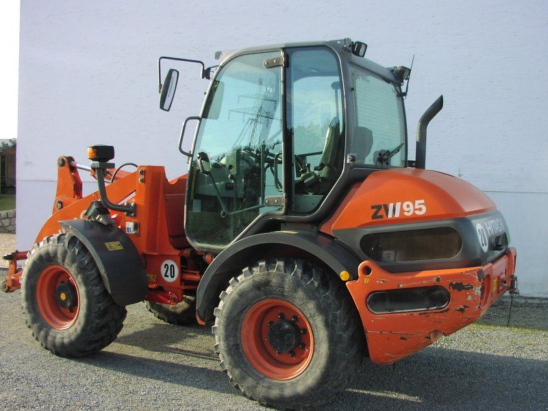 Hitachi ZW95