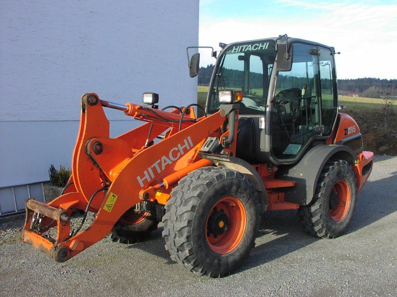 Hitachi ZW95