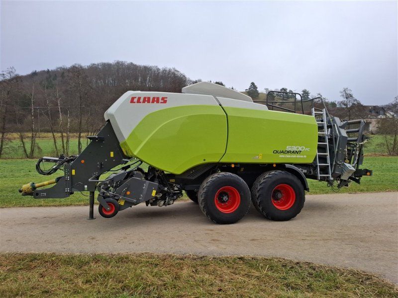 Claas Quadrant 5300 FC