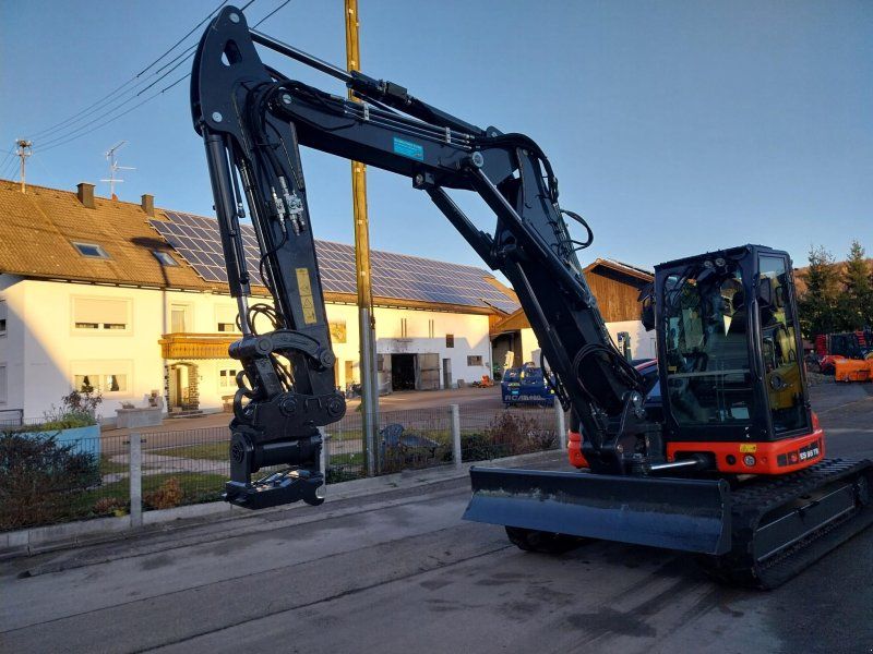Eurocomach 95.2 TR 4 mit Verstellausleger u. Powertilt