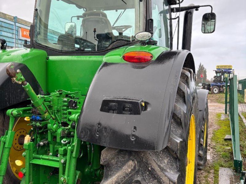 John Deere 7230R 6.8L