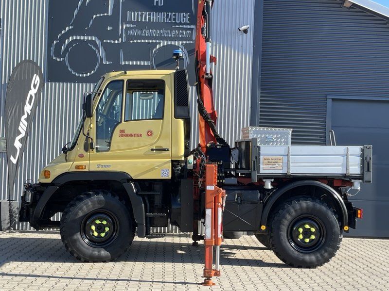 Mercedes-Benz Unimog U300 mit Mega Kran