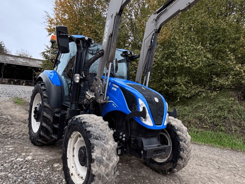 New Holland T5.120 DYNAMIC COMMAND