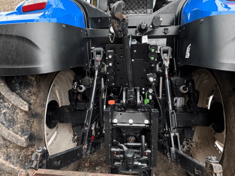 New Holland T5.120 DYNAMIC COMMAND