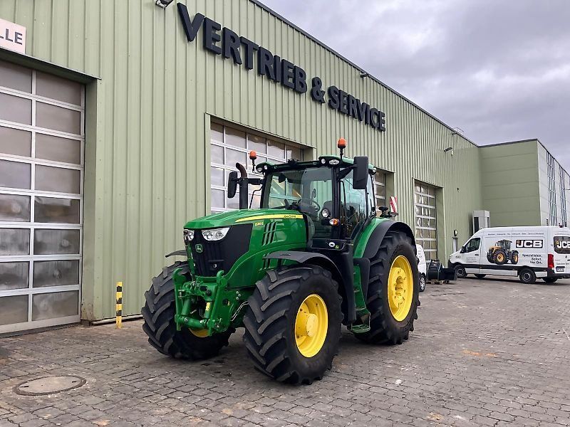 John Deere 6215R Premium