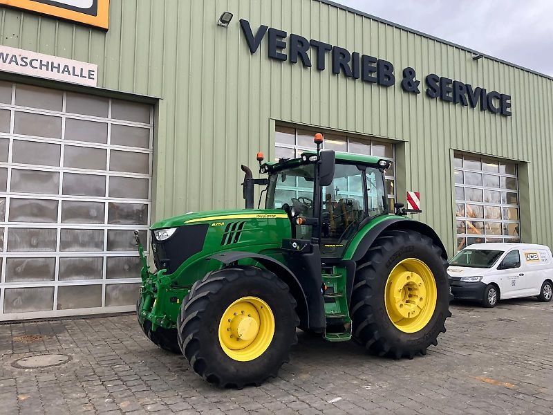 John Deere 6215R Premium