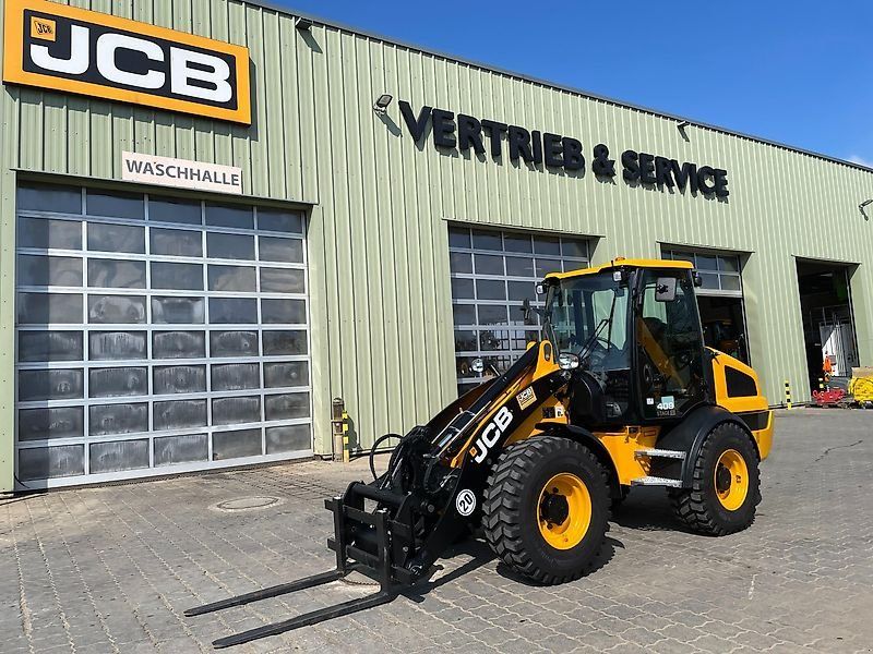 JCB 409