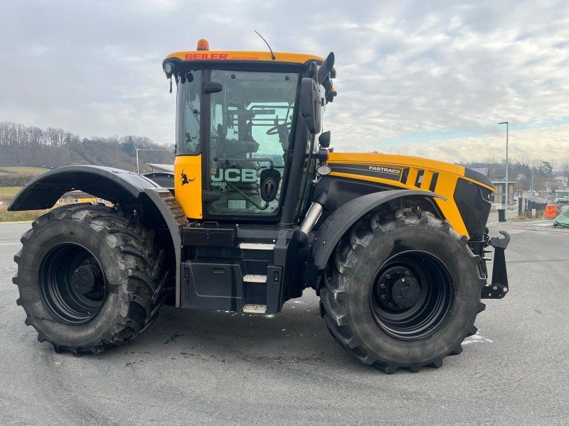 JCB Fastrac 4220