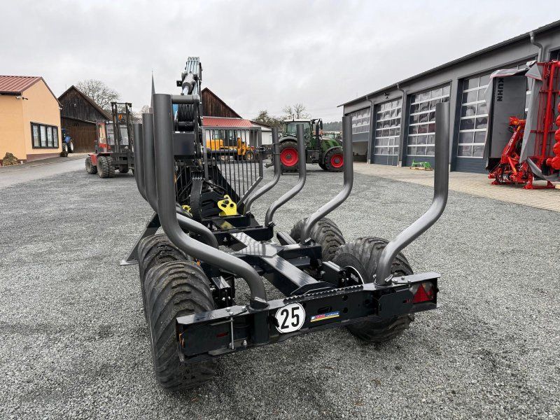 Palms FK3.67 & 8.70RM