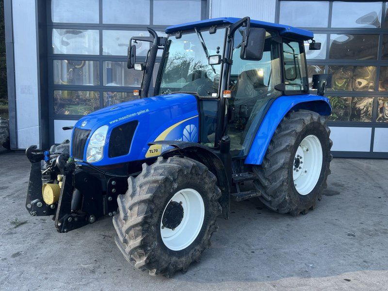 New Holland TL70A (4WD)
