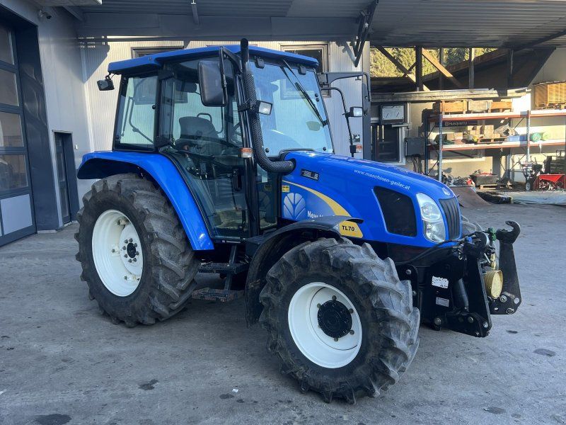 New Holland TL70A (4WD)