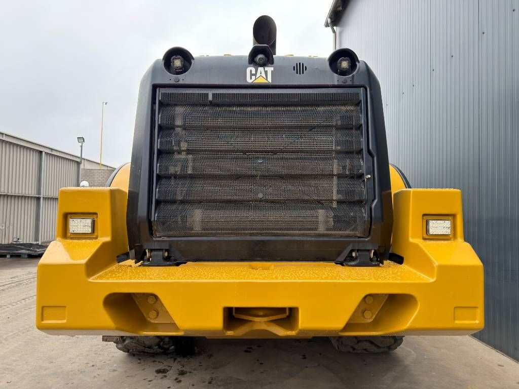 CAT 972M