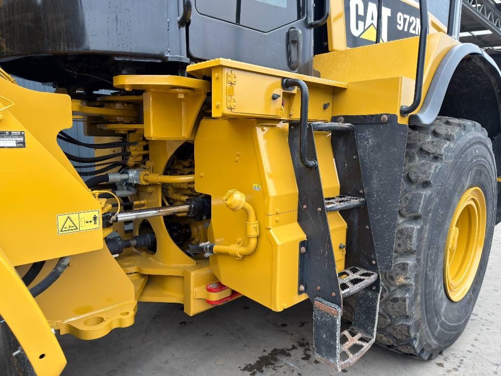 CAT 972M