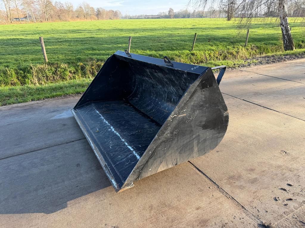 Manitou Grondbak 2.2m