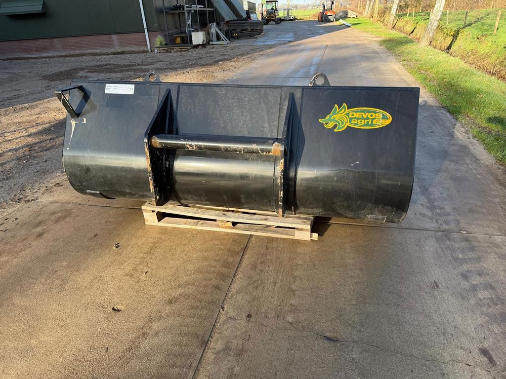 Manitou Grondbak 2.2m