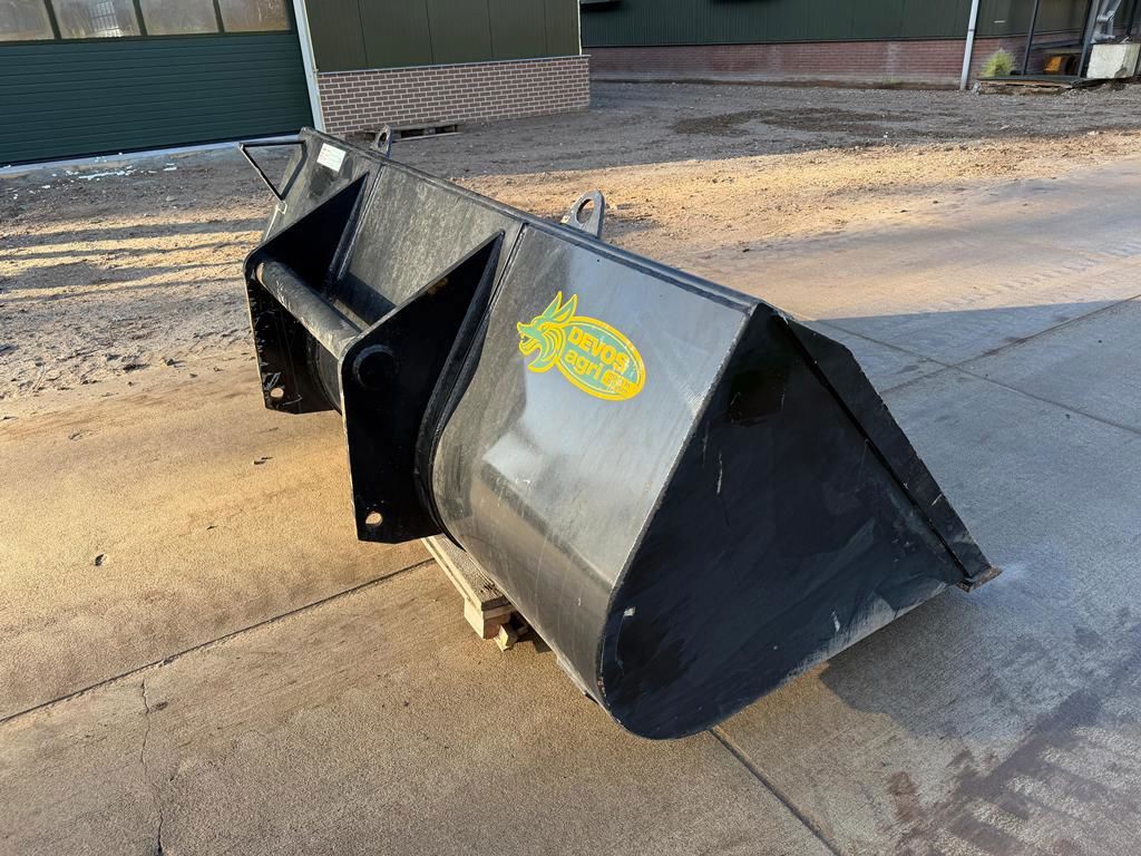 Manitou Grondbak 2.2m