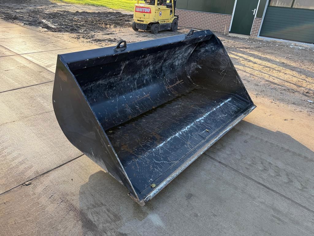 Manitou Grondbak 2.2m