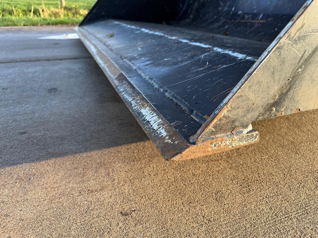 Manitou Grondbak 2.2m