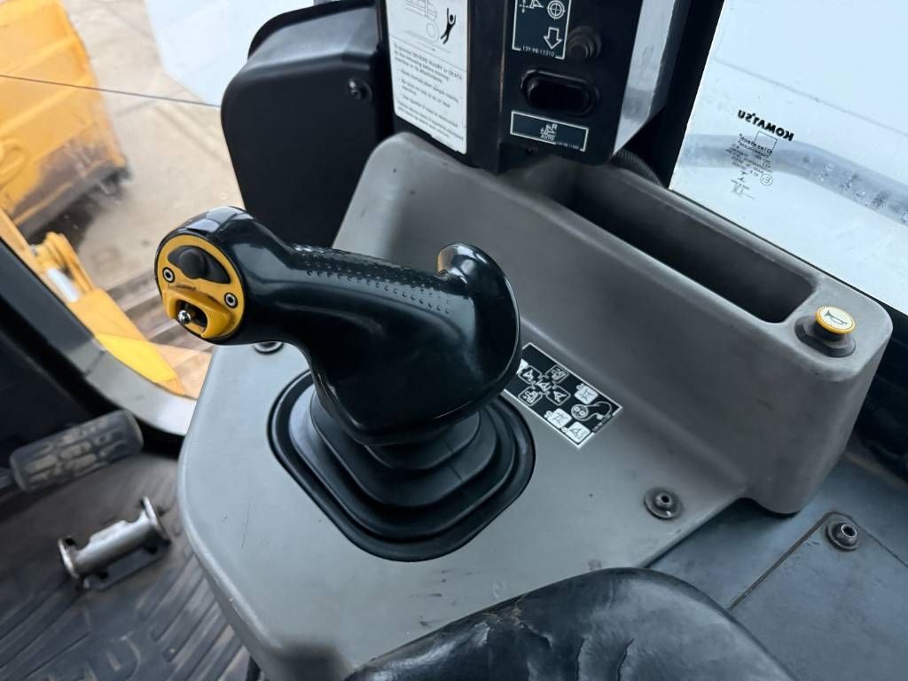 Komatsu D51PXi-24 - Topcon GPS / 6-Way Blade / Camera