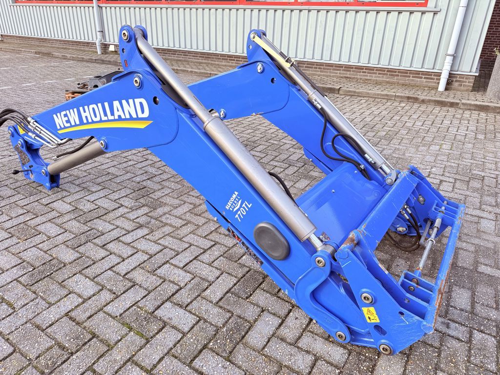 Stoll Voorlader TL770 Aanbouwdelen NH /CaseIH
