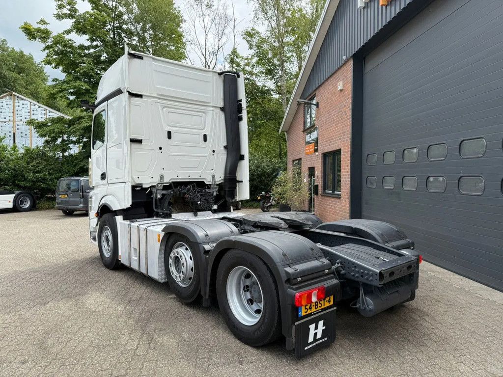 Mercedes-Benz Actros 2545 6X2 Gigaspace Standairco NL Truck 327.240KM Gestuurde voorloopas
